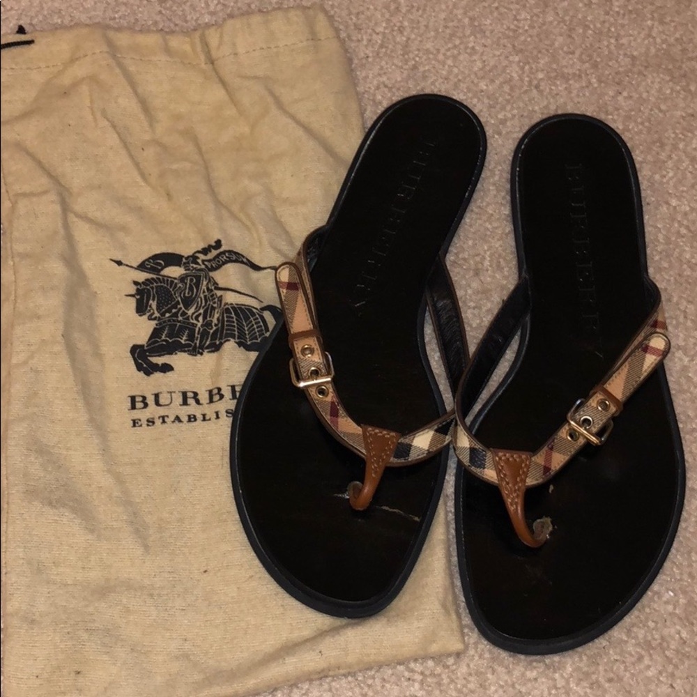 Burberry flip flops